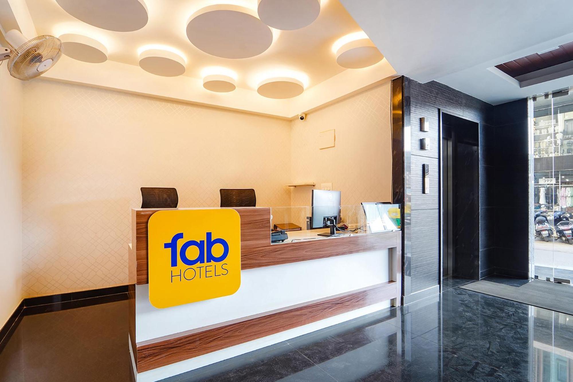 Fabhotel Ellegant Inn Bangalore Exterior foto